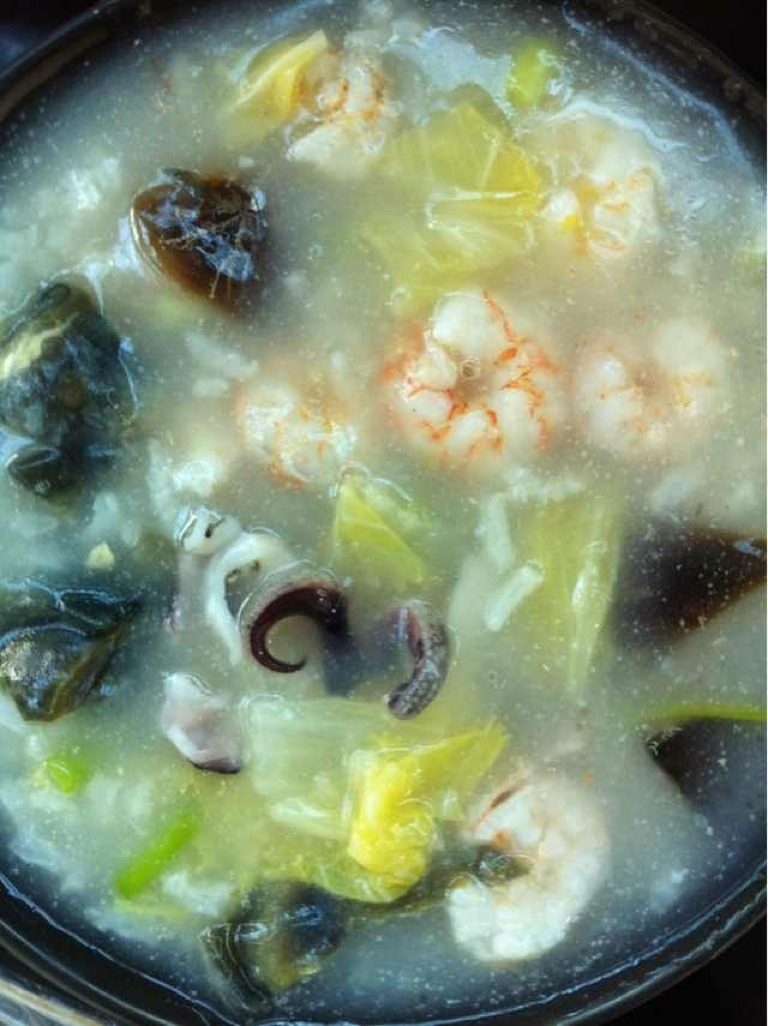 海鲜皮蛋粥