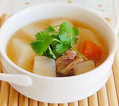 萝卜牛腩汤
