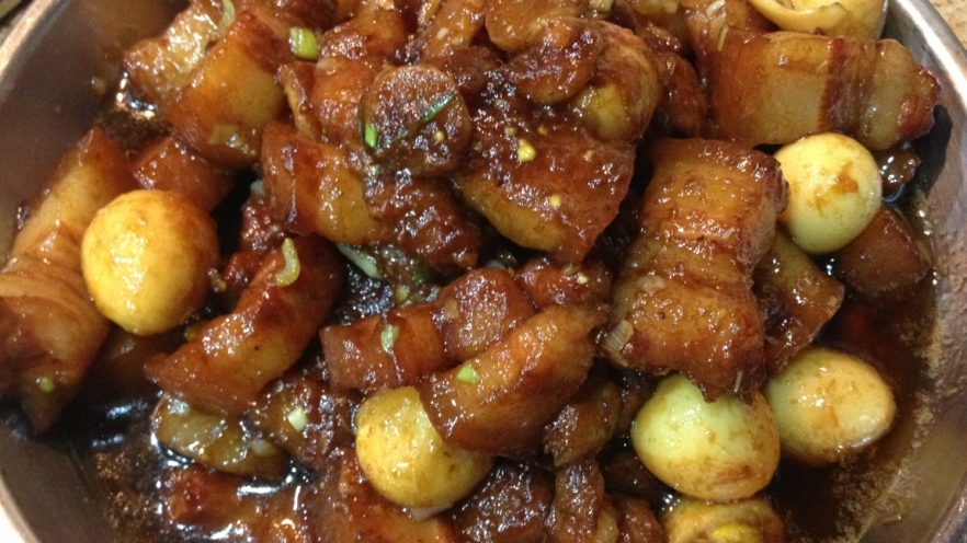 红烧肉焖鹌鹑蛋