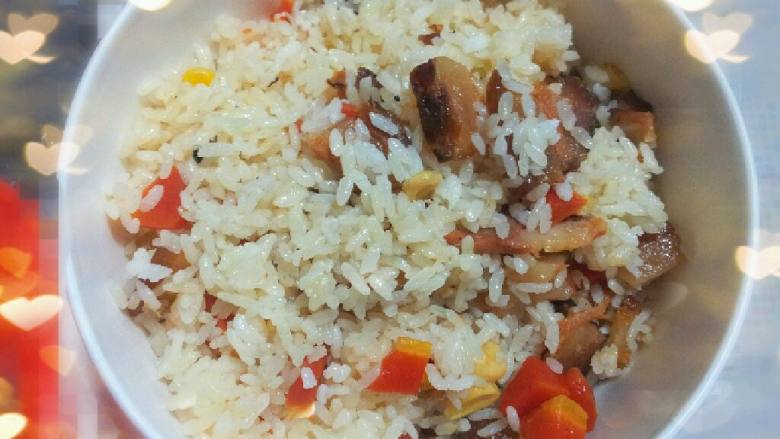 红萝卜腊肉饭