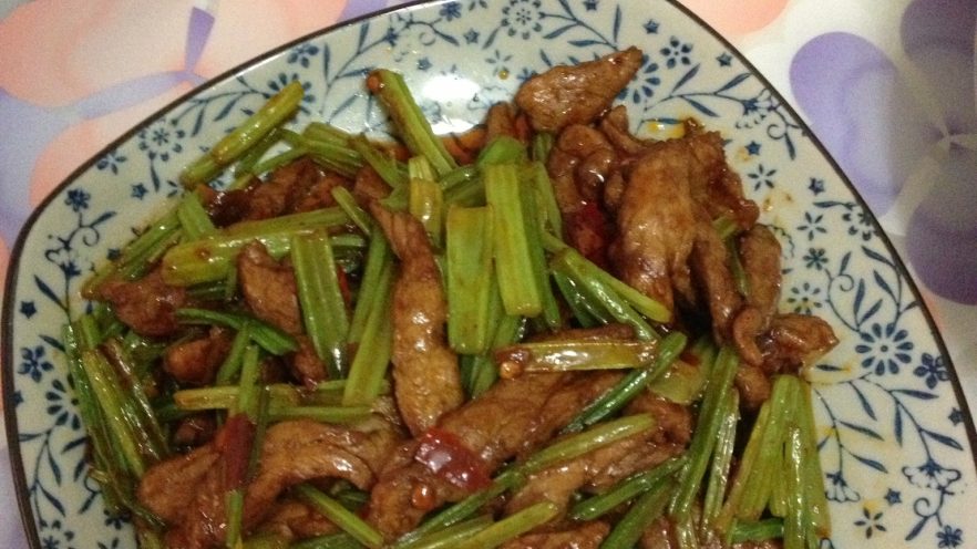 芹菜炒肉丝