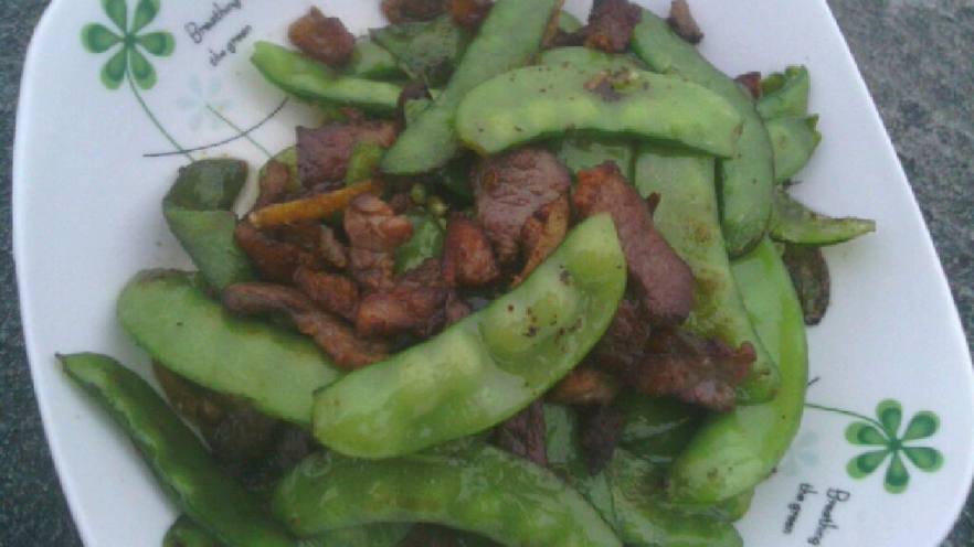 荷兰豆炒腊肉