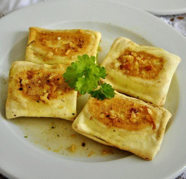 菠菜土豆大煎饺