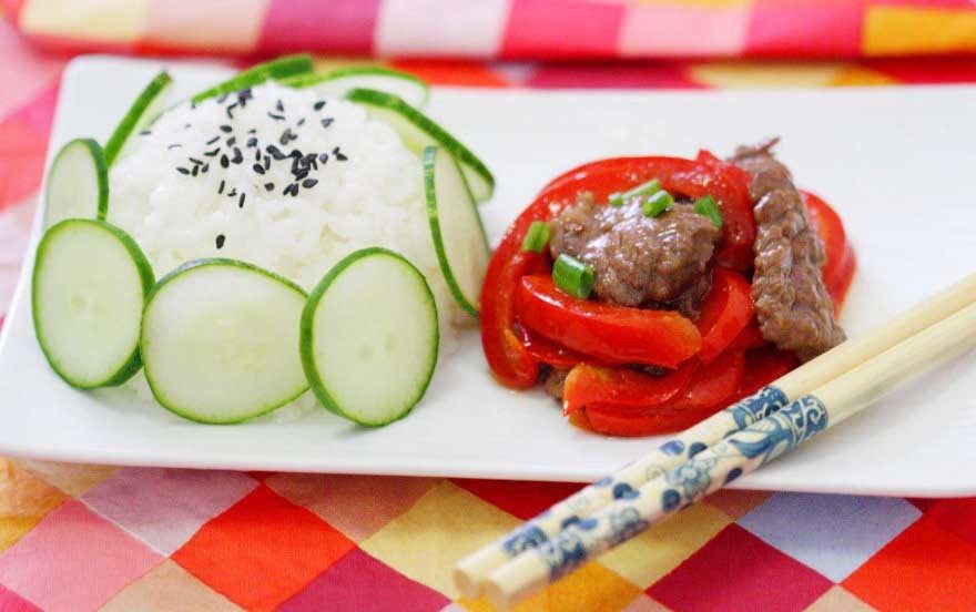 甜椒牛肉饭 