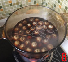 五香鹌鹑蛋,煮30分钟,关火,浸泡1夜即可