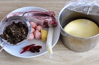 梅干菜蒸排骨,原料图
