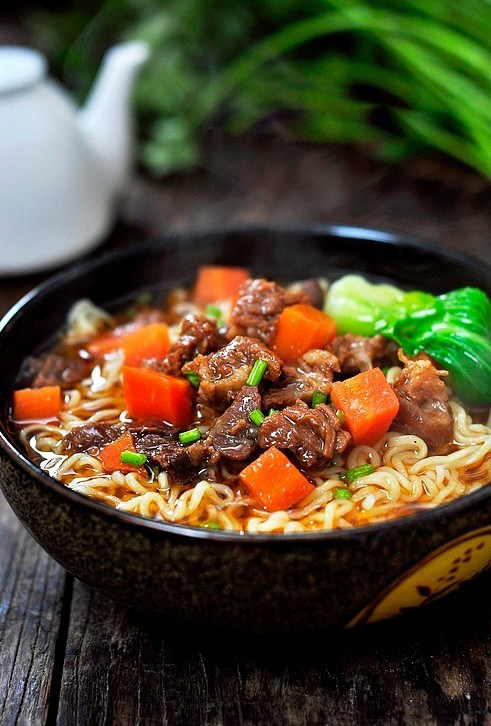 红烧牛肉方便面