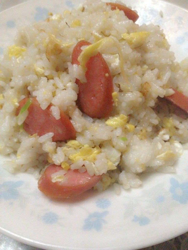 蒜香肠蛋炒饭