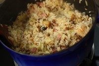 培根杂菜栗子饭,拌匀开吃。