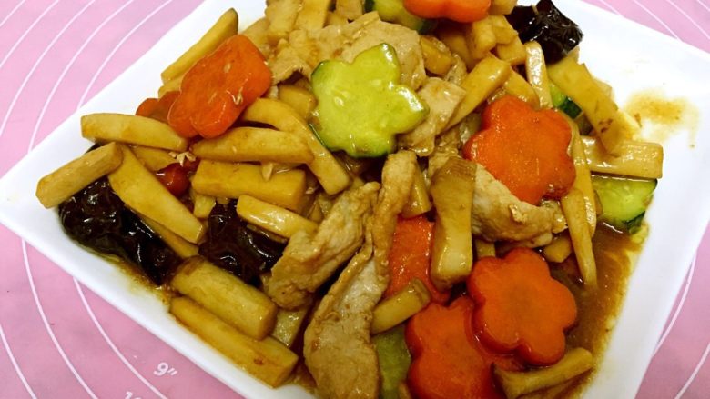 蚝油鸡腿菇,出锅喽。