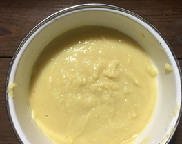 绿豆糕,搅拌机搅打成绿豆泥