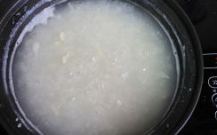 粥底火锅,又转小火慢熬