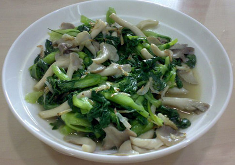 蘑菇青菜