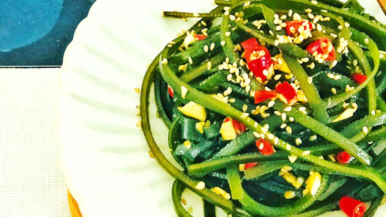 凉拌芝麻海带,清爽美味,特别下饭,开饭喽