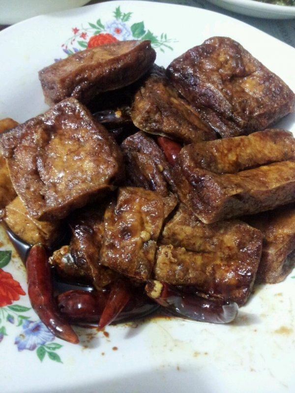 香薰培根香肠土豆羹,<a style='color:red;display:inline-block;' href='/shicai/ 9'>鸡蛋</a>打散成<a style='color:red;display:inline-block;' href='/shicai/ 9'>鸡蛋</a>液