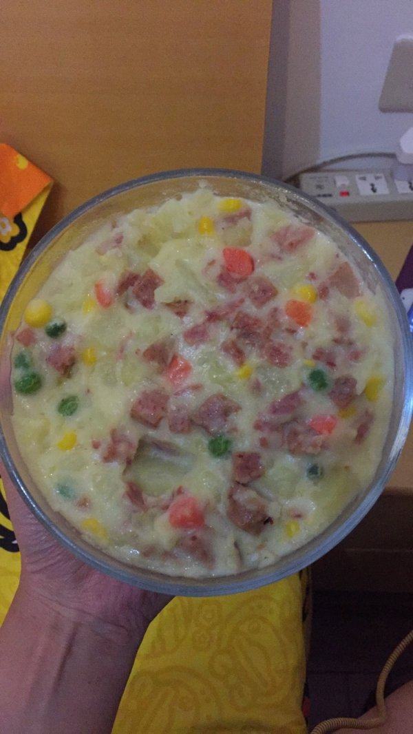 韩式烤五花肉 ,烤熟的肉片,一点不会粘连烤盘哦,不粘效果非常好