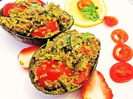 牛油果酱蔬菜沙拉