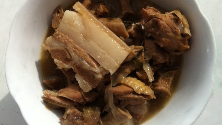 笋干炖肉