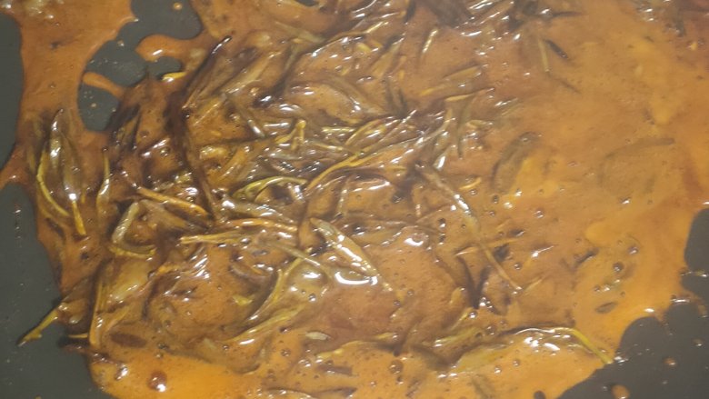 奶茶,炒出焦糖色