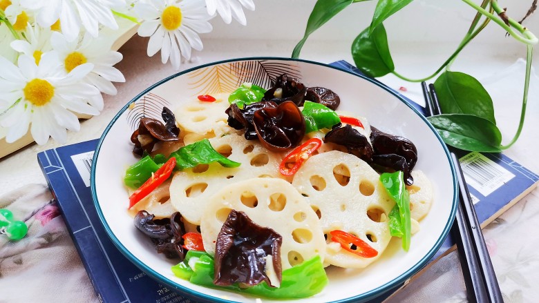 炝炒藕片,成品图!
