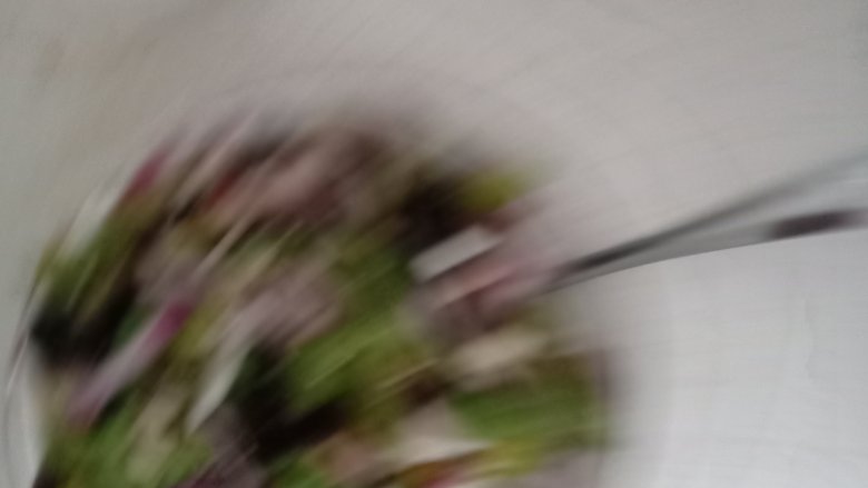 凉拌苦瓜,搅拌均匀即可