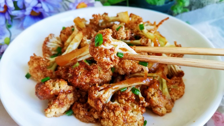 椒盐花菜,低卡低脂,简单快手的的椒盐花菜就做好了