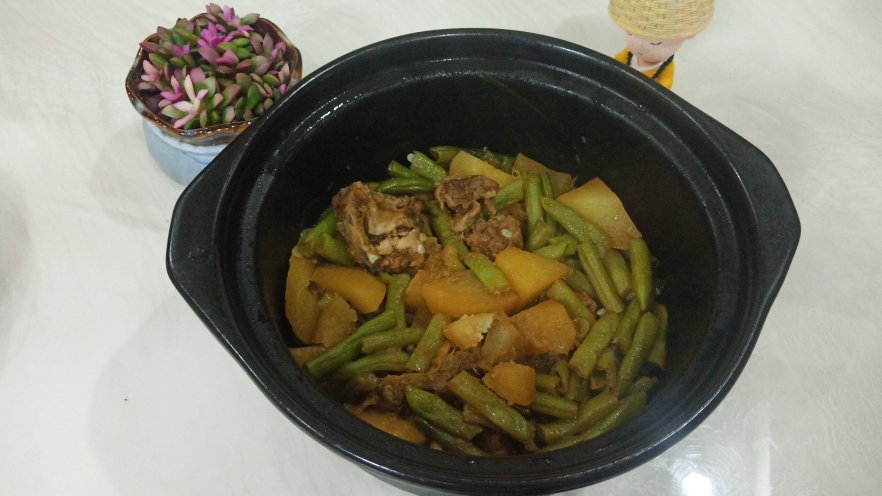 排骨土豆炖豆角