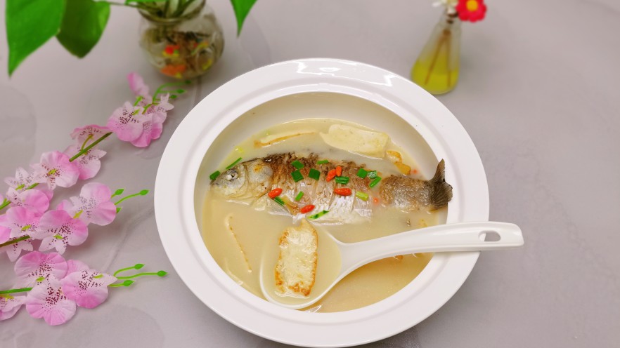 家常鲫鱼