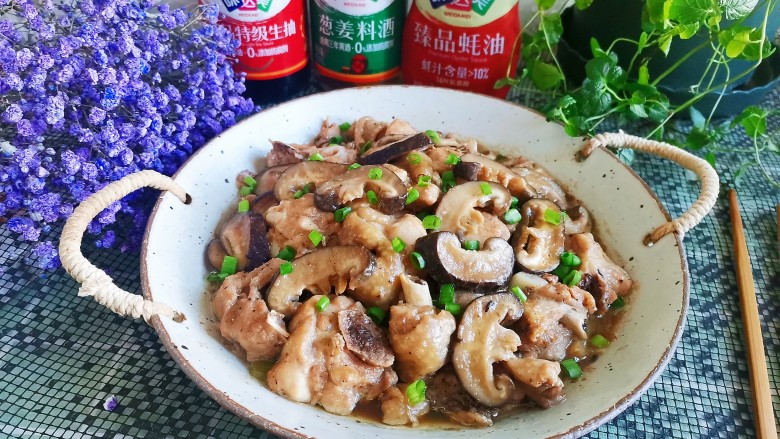 姜葱冬菇蒸滑鸡,成品图!