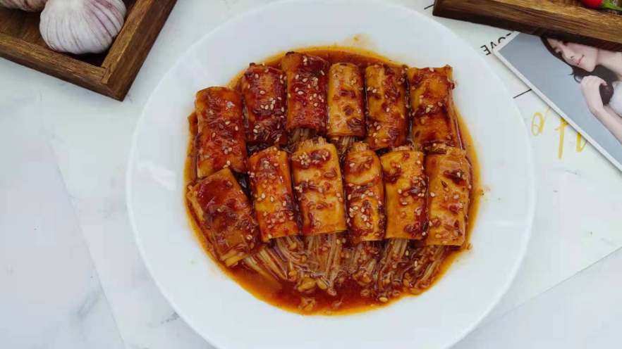 金针菇豆皮卷