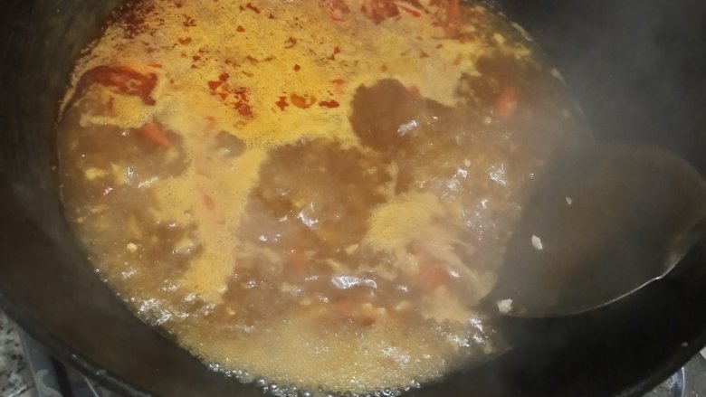 花甲粉丝煲(火锅),煮开