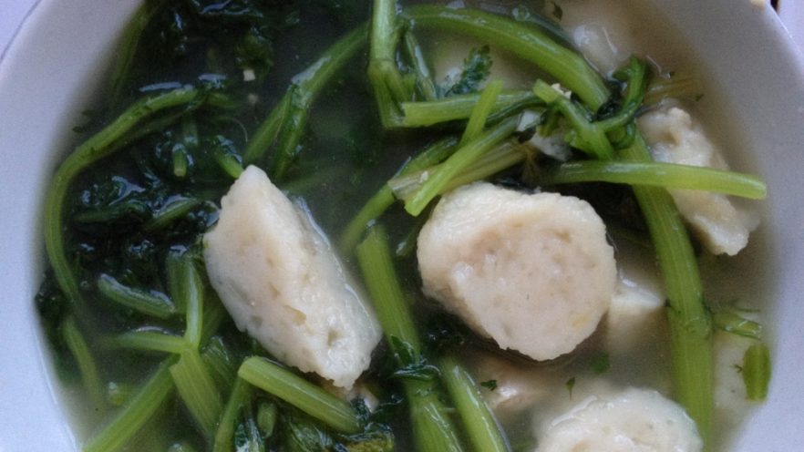 茼蒿鱼丸汤