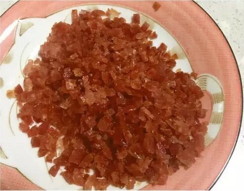 腊味萝卜糕,海米洗净备用，<a style='color:red;display:inline-block;' href='/shicai/ 4536'>腊肠</a>先用微波炉高火打一分钟，然后切丁备用，用量根据自己的喜好自行掌握。