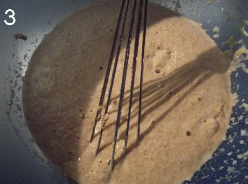 俄罗斯荞麦小煎饼Blinis,混合均匀。发酵1小时