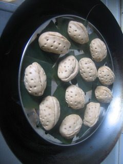 养生核桃,放入蒸锅中大火蒸15分钟即可