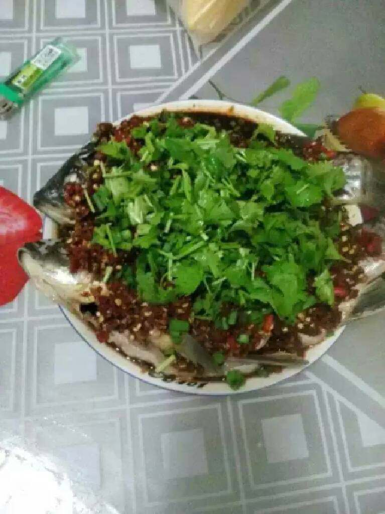 凉拌鲫鱼