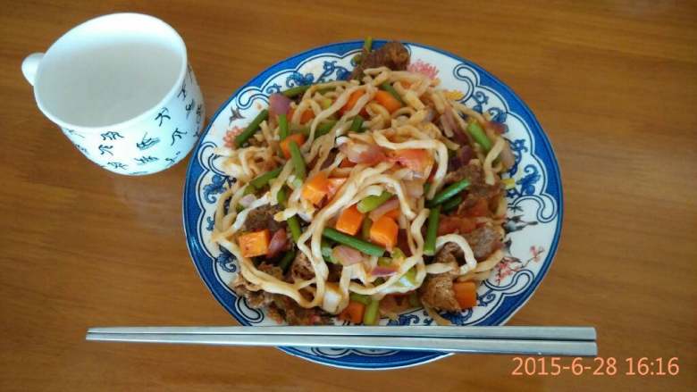 牛肉炒拉条