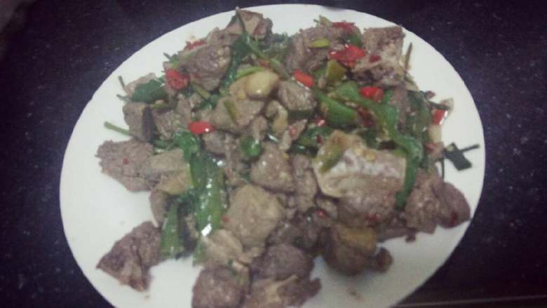 炒鸭肉