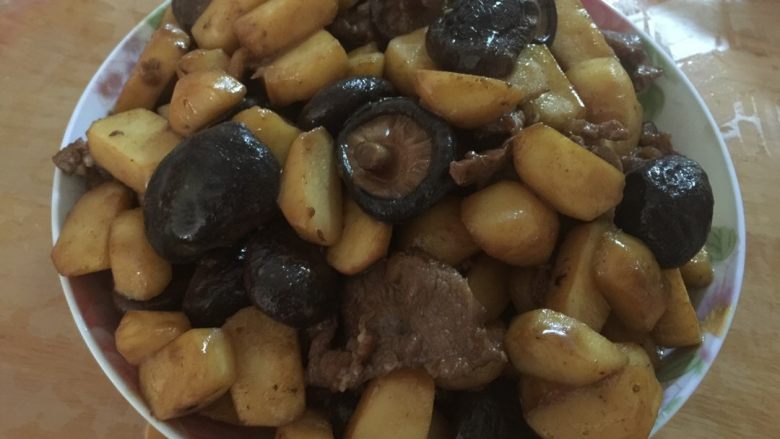 香菇马蹄炒牛肉