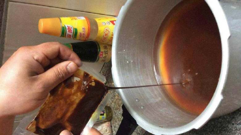 卤料包批发,1500克水加入秘制卤料包