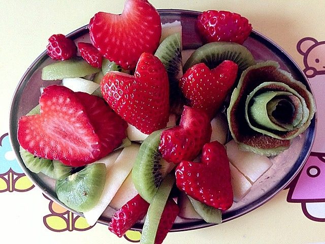 爱心草莓沙拉