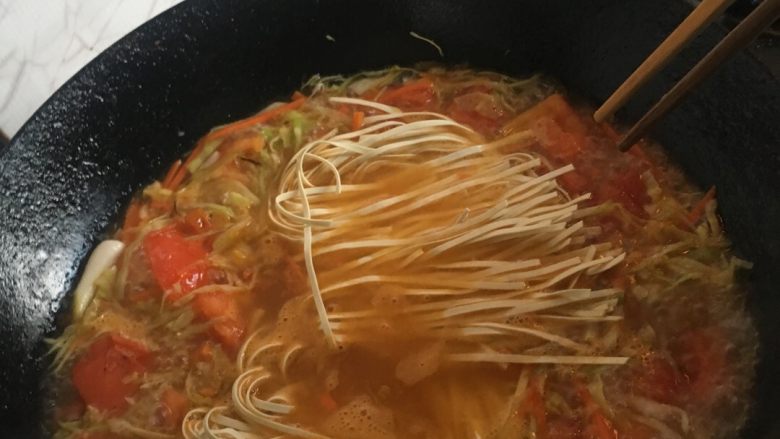 暖阳面（番茄鸡蛋面）,下面条