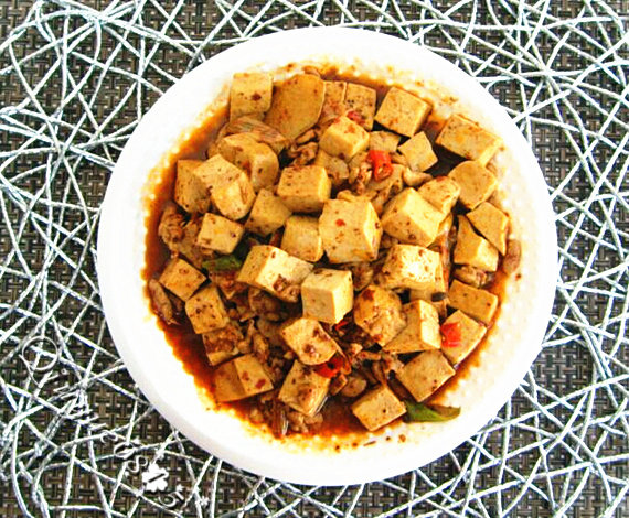 地方菜　四川麻婆豆腐,盛盘吧