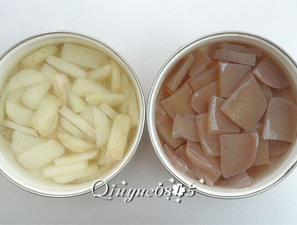 地方菜 魔竽豆腐炒山药,山药也焯一下