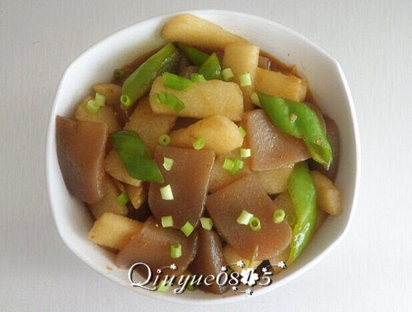 地方菜 魔竽豆腐炒山药,OK