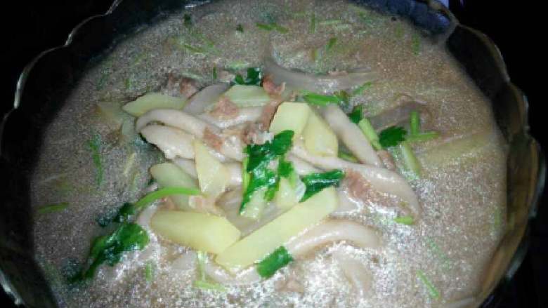 地方菜  羊肉莜面鱼鱼,成功