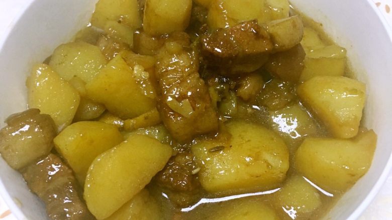 土豆烧五花肉