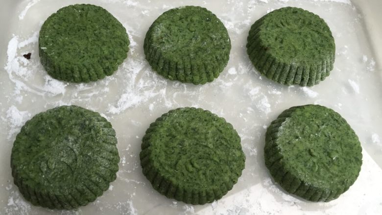 地方菜 清明果,清明果就做好了,现蒸冷冻保存都可以
