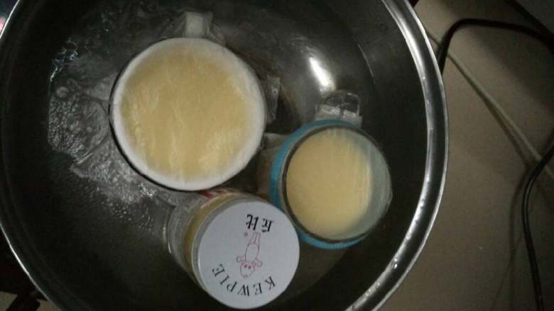 鸡蛋牛奶布丁,蒸二十分钟，完工