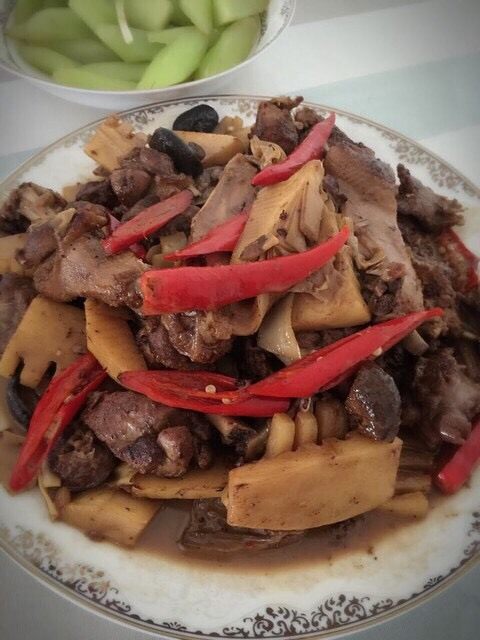 #地方菜#嘉兴的春笋焖鸭,装盘 👌